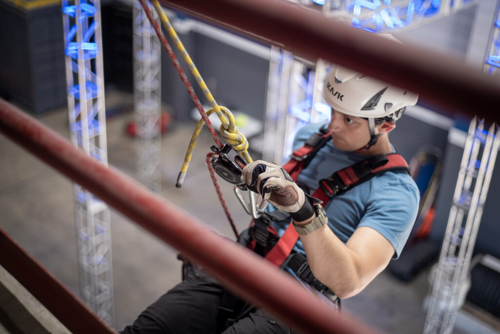 Rope Rescue Technician I/II | CMC School | CMC PRO